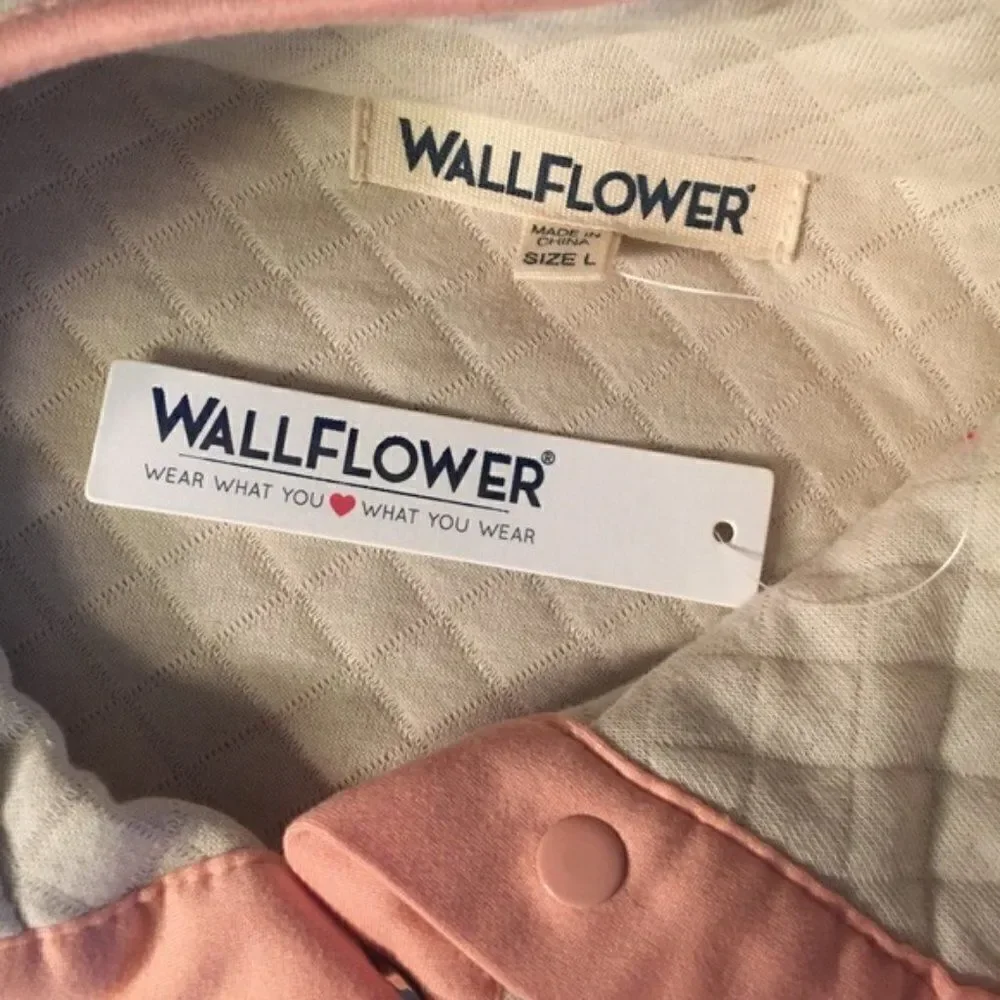 🆕 Wallflower | Quilted Pullover size L